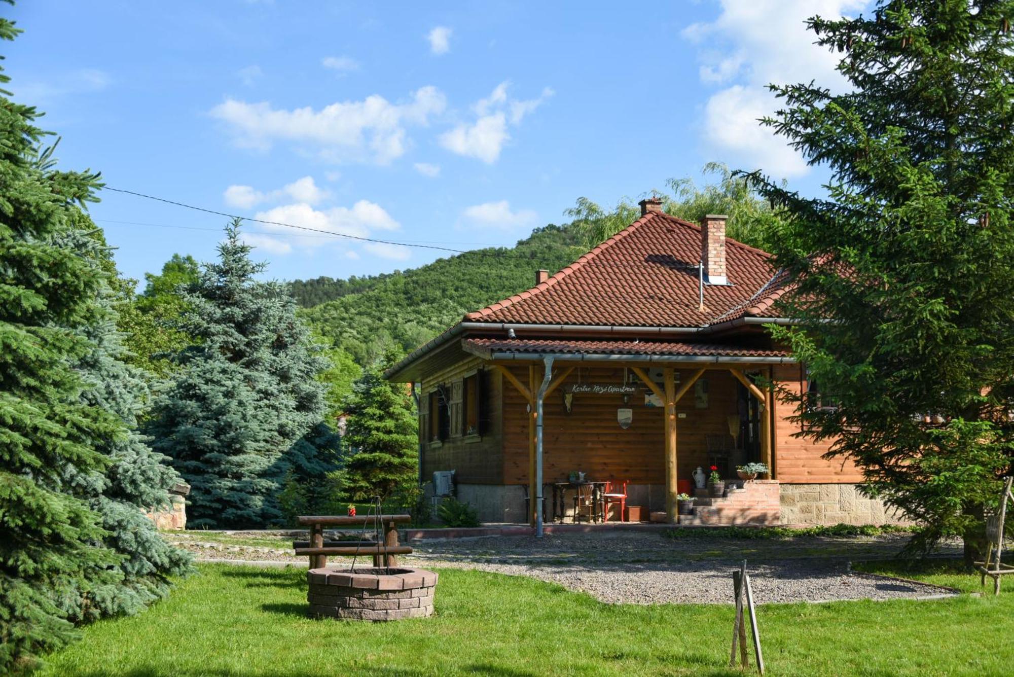 Ferienwohnung Halhaza Vendeghaz Sirok Exterior foto